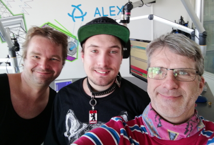 Im
                            Studio von ALEX Berlin heute: Maximilian,
                            Diego Citywolf und Technikkind Daniel